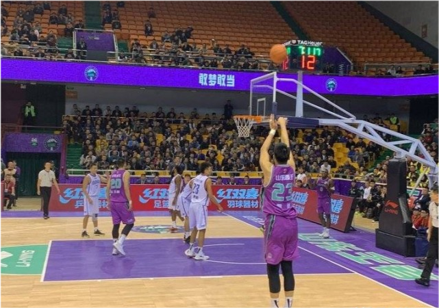  篮球战术革新引领比赛新潮流