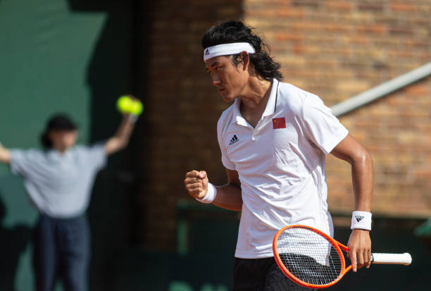  中国男网集体爆发，张之臻率队首进戴维斯杯八强