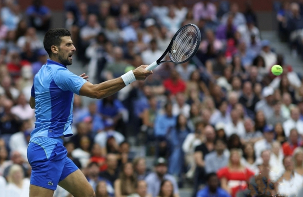  德约科维奇横扫半决赛，冲击个人第二十座大满贯  